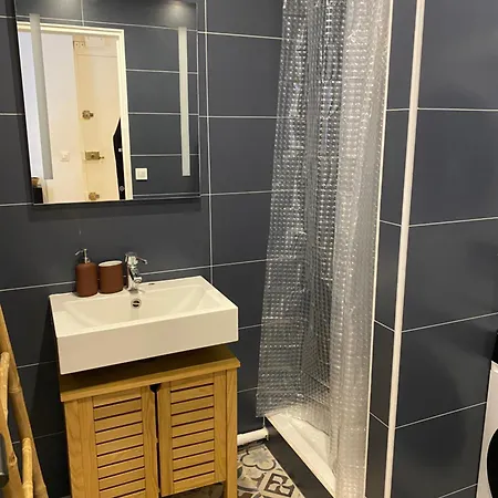 Un Nid Douillet- Parking Prive-residence Fermee-45m2
