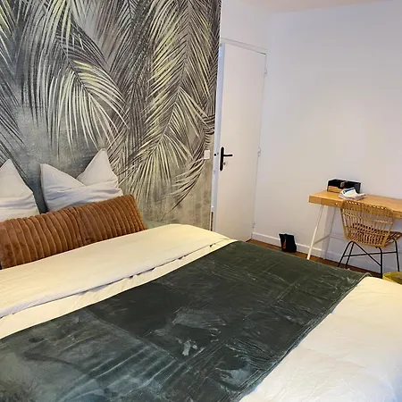 Un Nid Douillet- Parking Prive-residence Fermee-45m2 Apartment